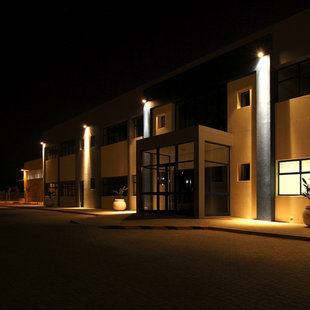 Illuminazione capannone fari led installazione semplice