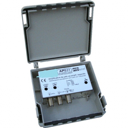 Amplificatore da palo 2 ing  III+UHF  -  UHF 28dB 3R 112/115dBuV - Telealim. auto. - 
