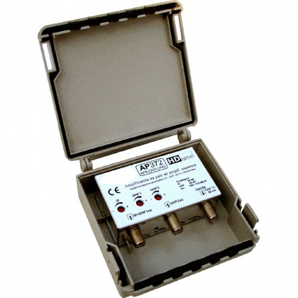 Amplificatore da palo 2 ing III+UHF  -  UHF 20dB  3R 105/110dBuV - Telealimentazione automatica 